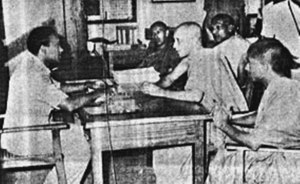 Maduluwawe Sobhitha Thero was making a complaint to the police after the meeting was attacked.