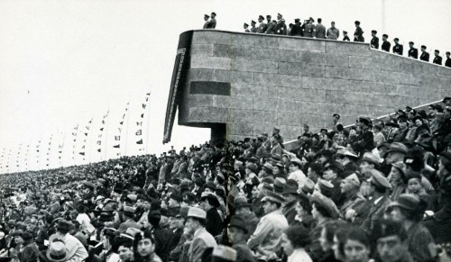 හිට්ලර් සහ මුසෝලිනි රෝමයේ ෆැසිස්ට් රැලියකදී