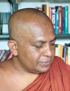 ගල්කන්දේ ධම්මානන්ද හිමි